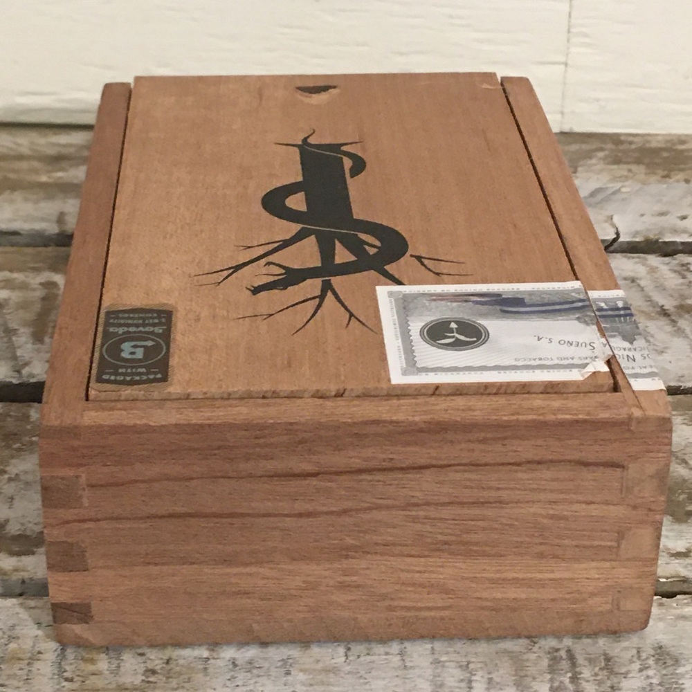 🧳3/$20🧳 Intemperance Cigar Box - Picture 4 of 7